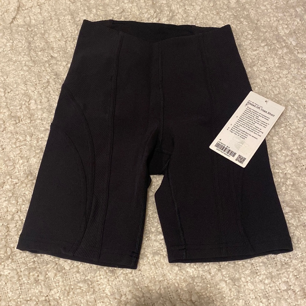 lululemon Ribbed HR Yoga Short 8”